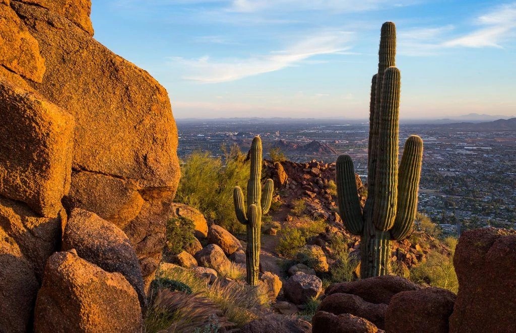 So much fun things to do in phoenix Arizona, and we pick for you the very best.