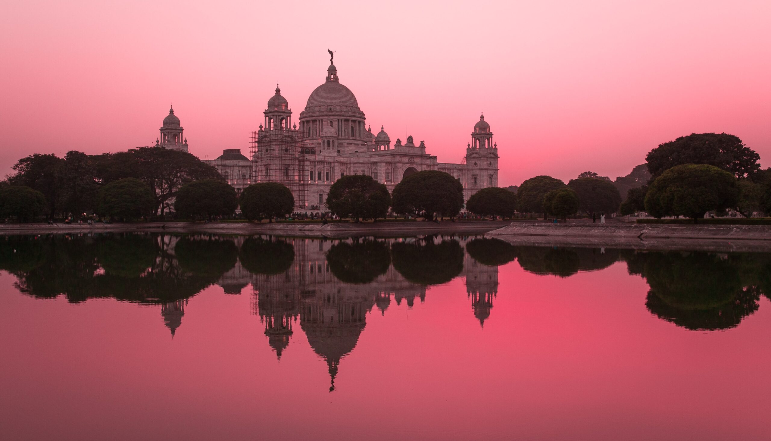 SMART TRAVEL HACKS: ESSENTIAL TIPS TO KNOW BEFORE YOUR TRIP TO INDIA