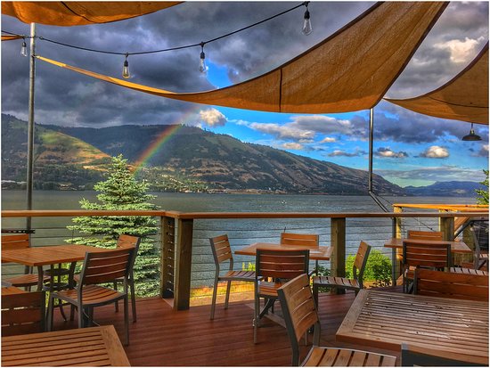 The Best Restaurant In Hood River: Waterfront Restaurant And Lounge